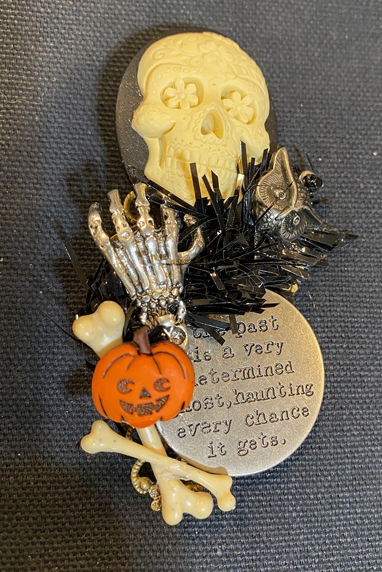 Halloween Brooch #003 - Mrs. O'Leary's Mercantile